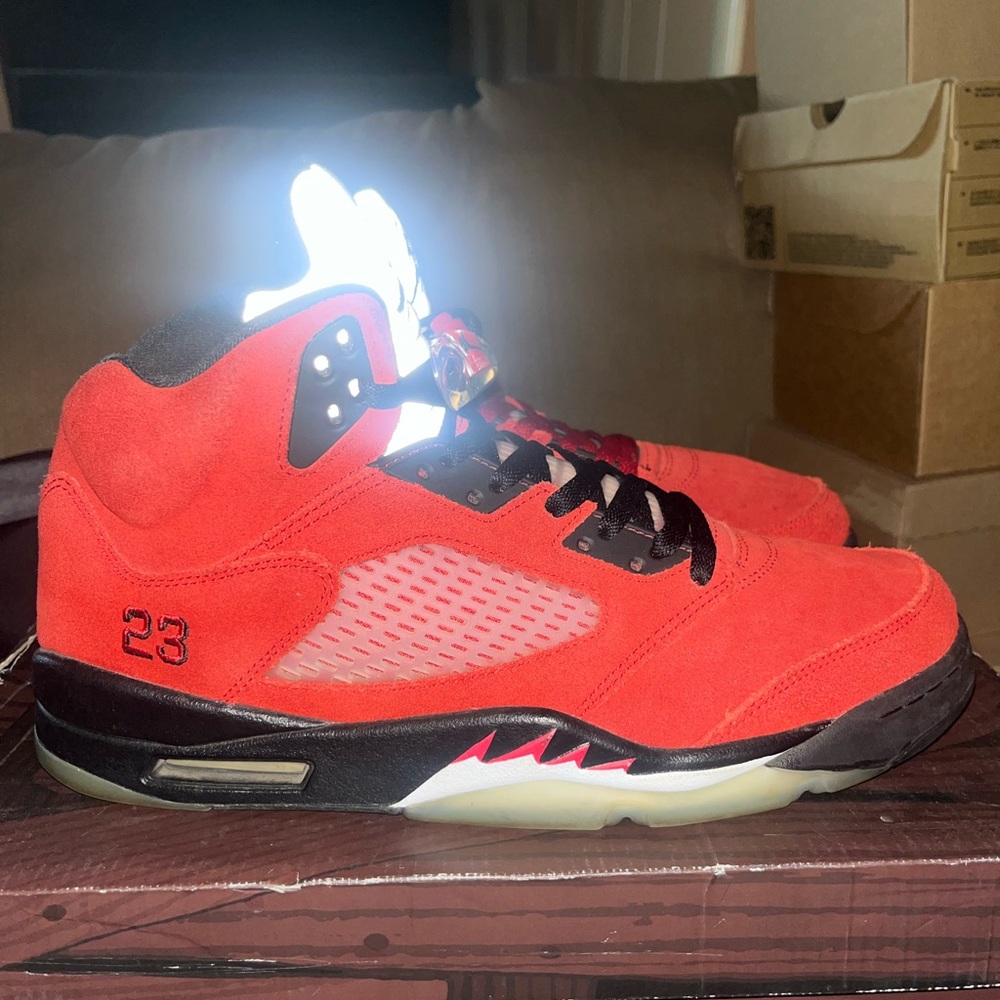 Size 12.5M (2021) Jordan 5 Raging Bulls Pre Owned, Original Box